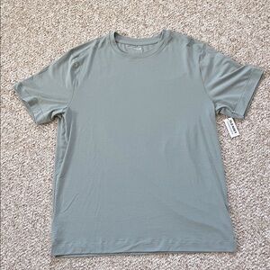 Old Navy Active Men's Light Green Short Sleeve Tee - Size L